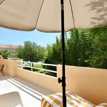 Coral By Cleverdetails In Apartment Vilamoura